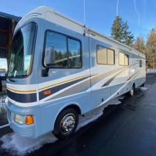 -Puddles-Pressure-Washing-Remarkable-RV-Transformation- 7